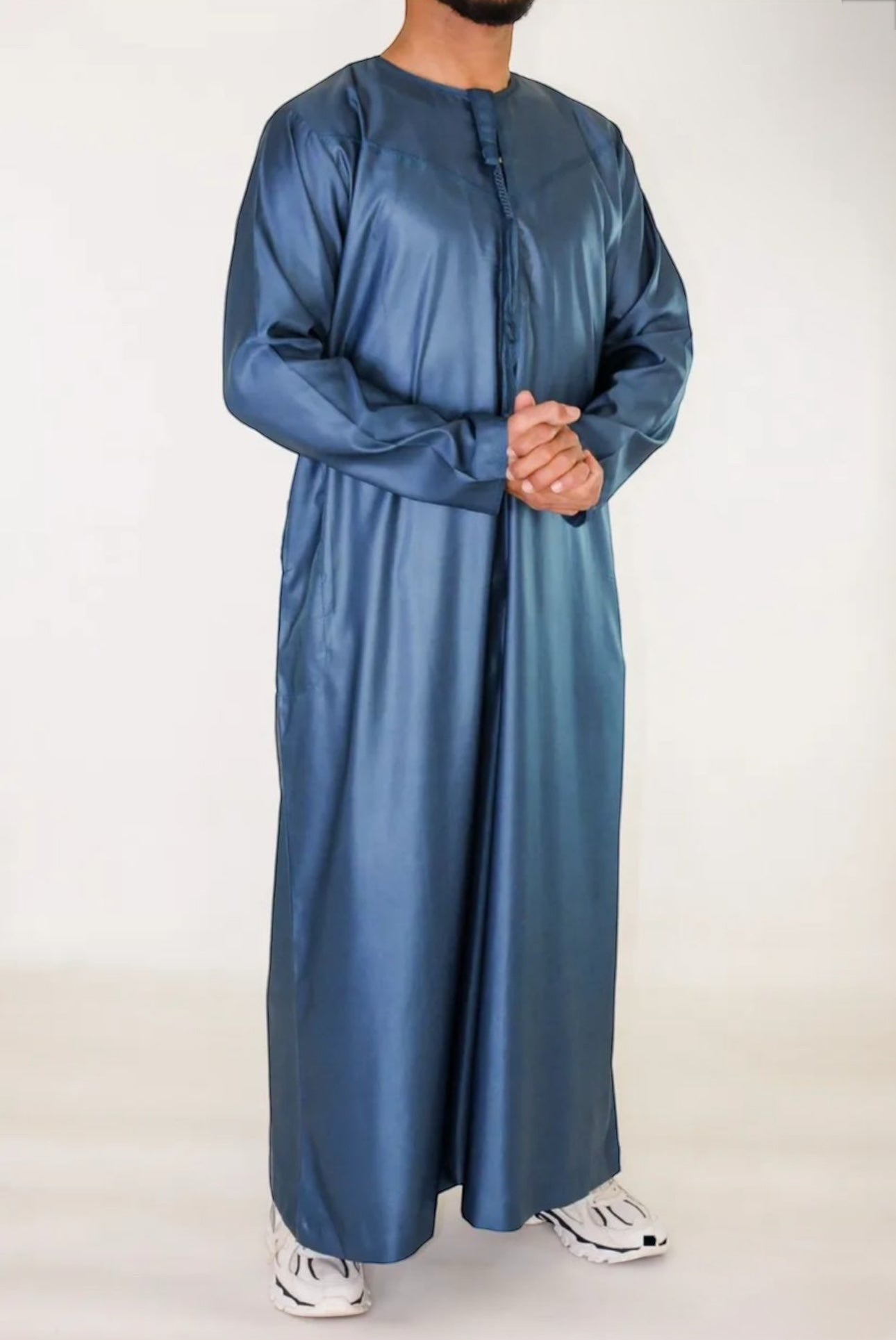 Qamis Émirati avec Cravatte
