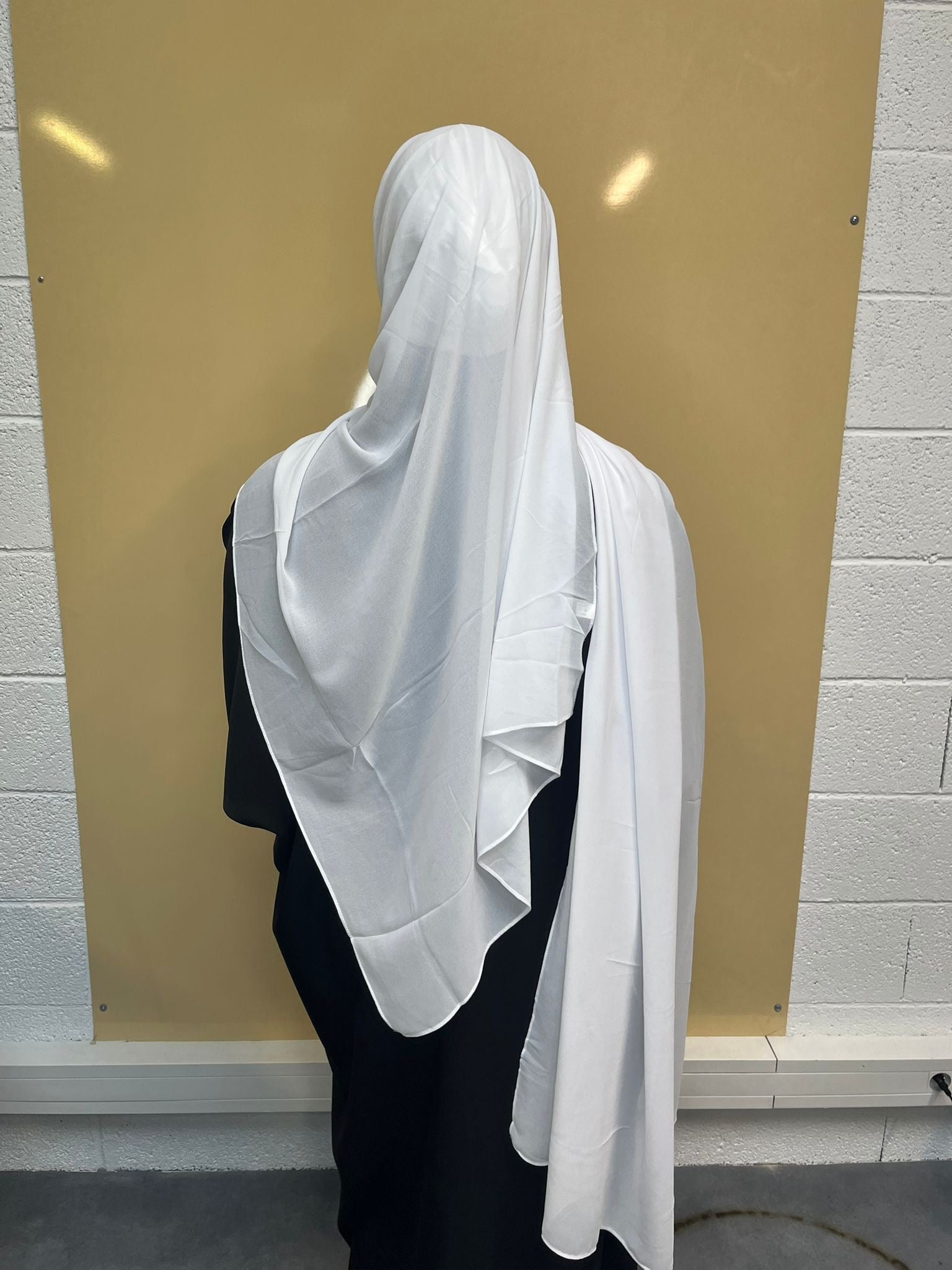 Hijab bonnet croisé châle mousseline