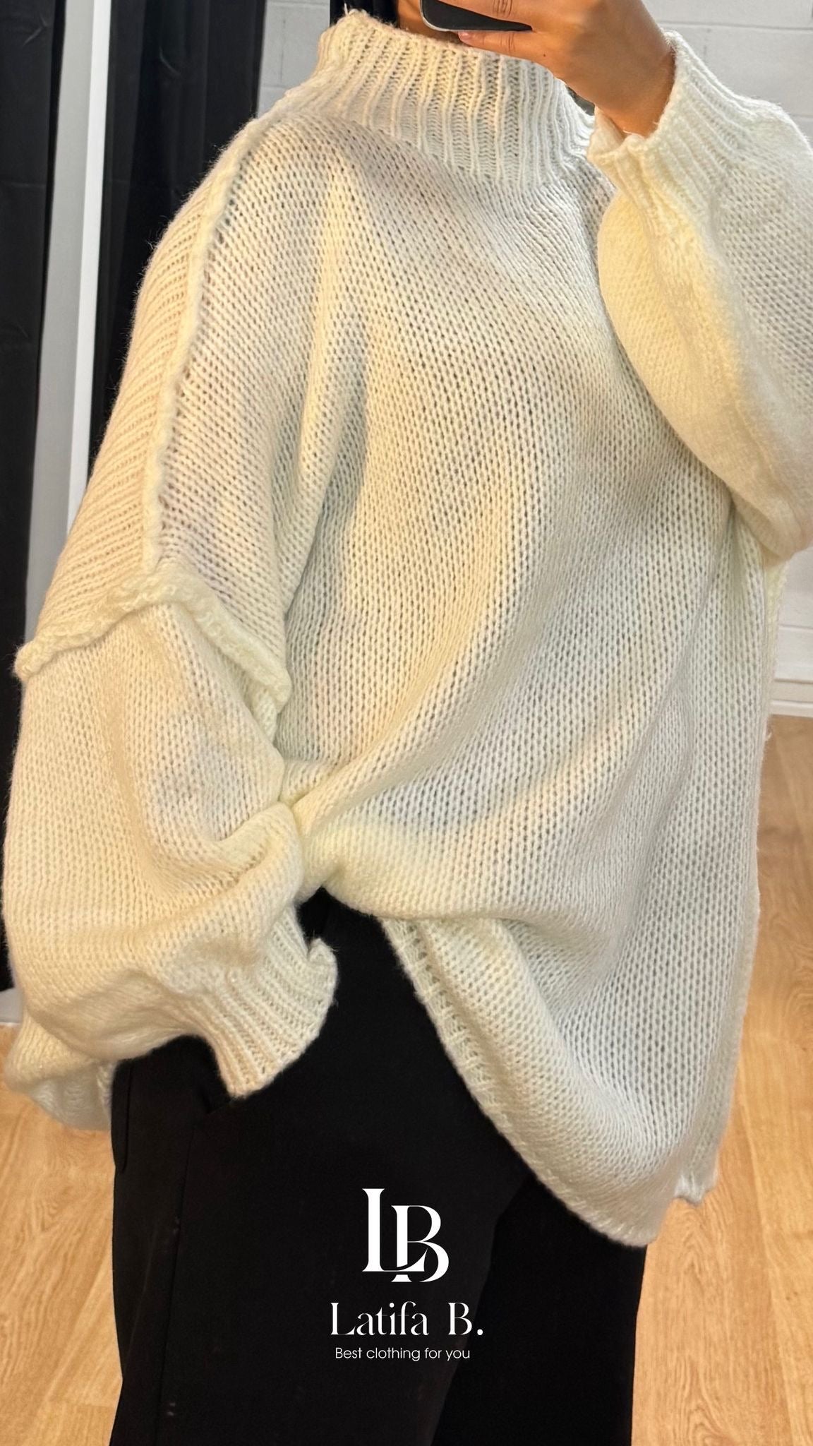 Pull Ample Samia